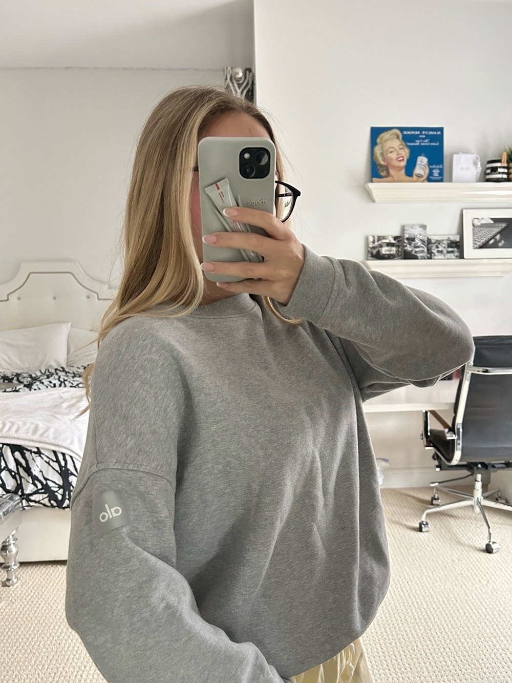 ALO Yoga Gray Crewneck Sweatshirt